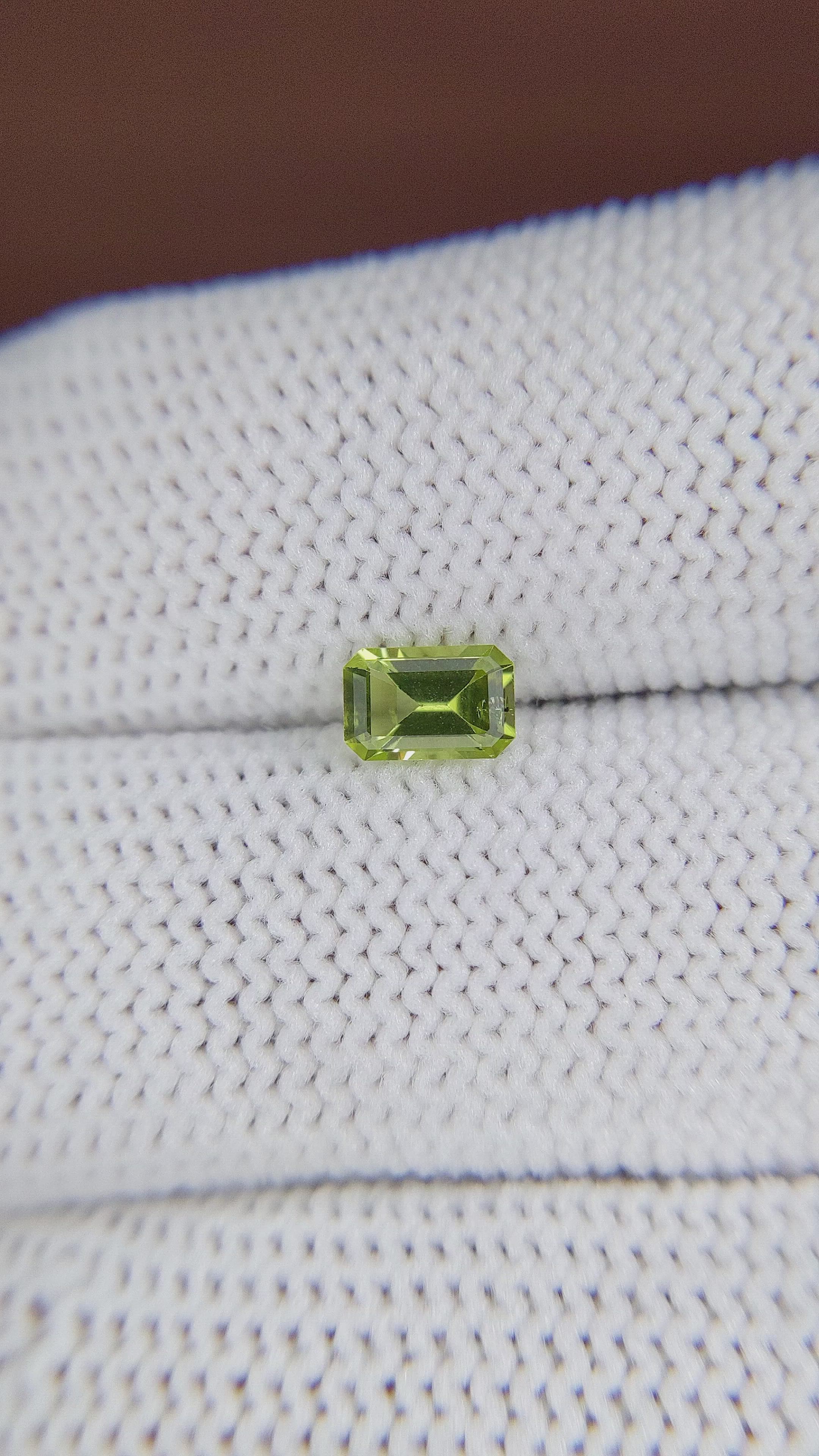 0.51 Ct. Peridot from Ceylon (Sri Lanka) Size Video