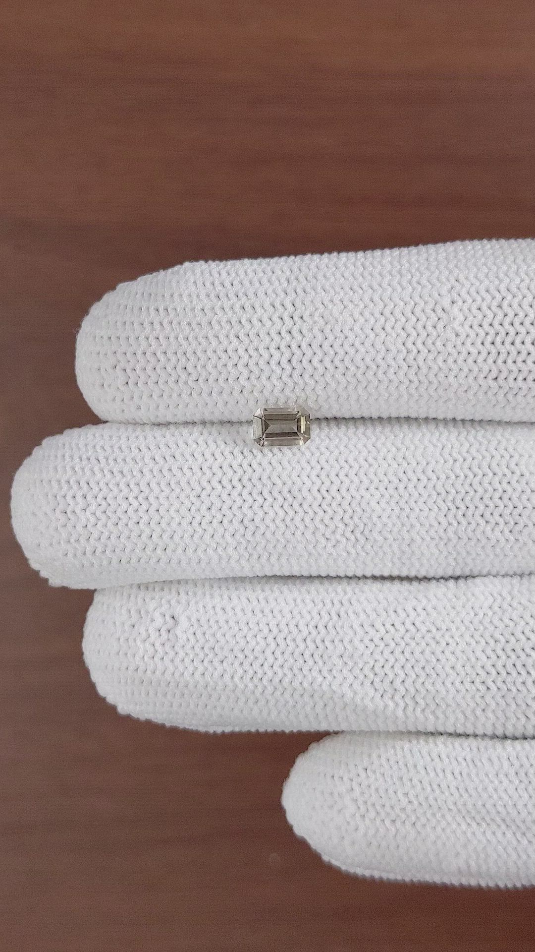 0.44 Ct. Smokey Quartz from Ceylon (Sri Lanka) Size Video