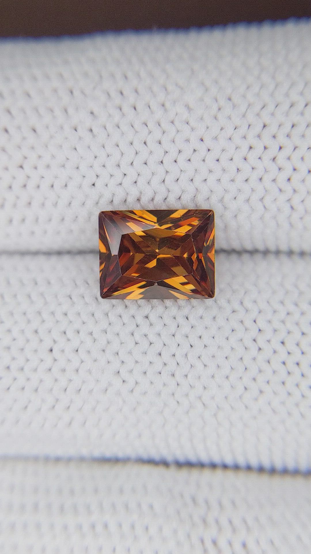 4.28 Ct. Smokey Quartz from Ceylon (Sri Lanka) Size Video