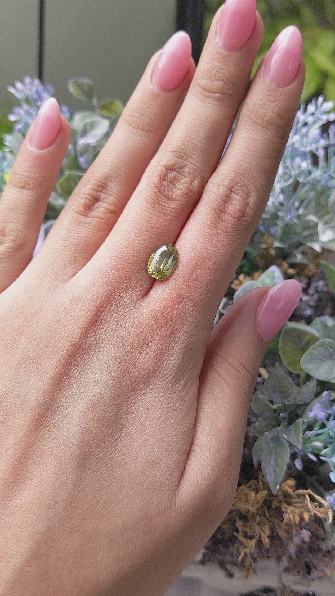 4.34 Ct. Zircon from Ceylon (Sri Lanka) Size Video