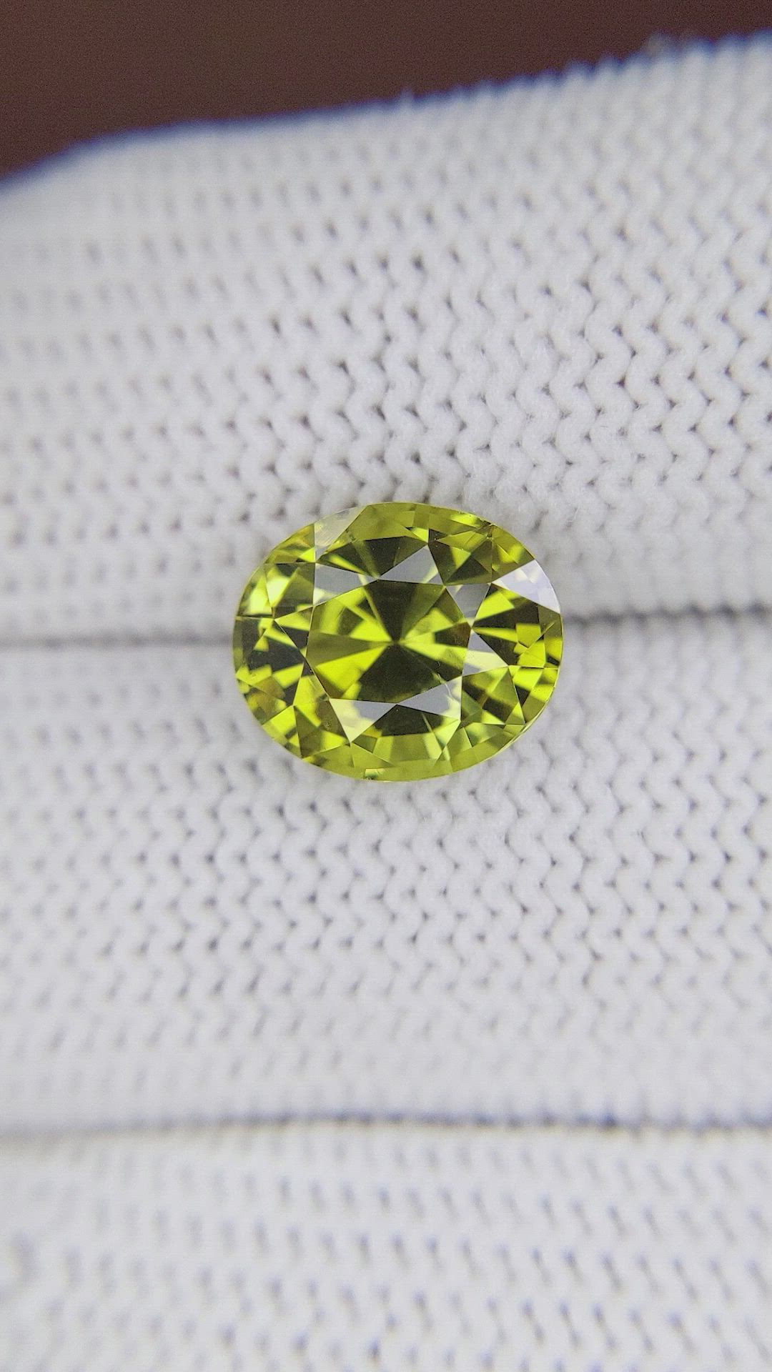 4.15 Ct. Chrysoberyl from Ceylon (Sri Lanka) Size Video