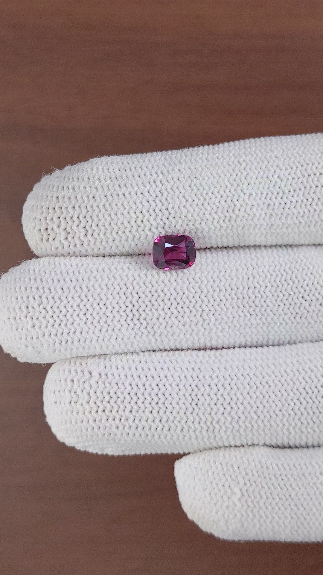 1.50 Ct. Spinel from Ceylon (Sri Lanka) Size Video
