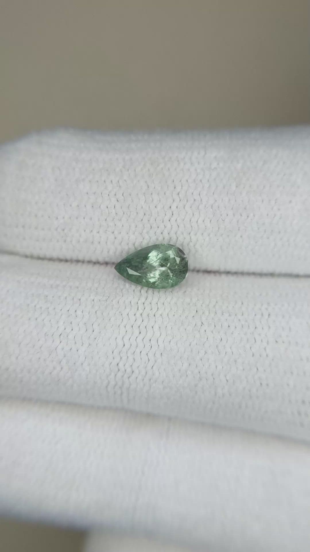 0.75 Ct. Alexandrite from Russia Size Video