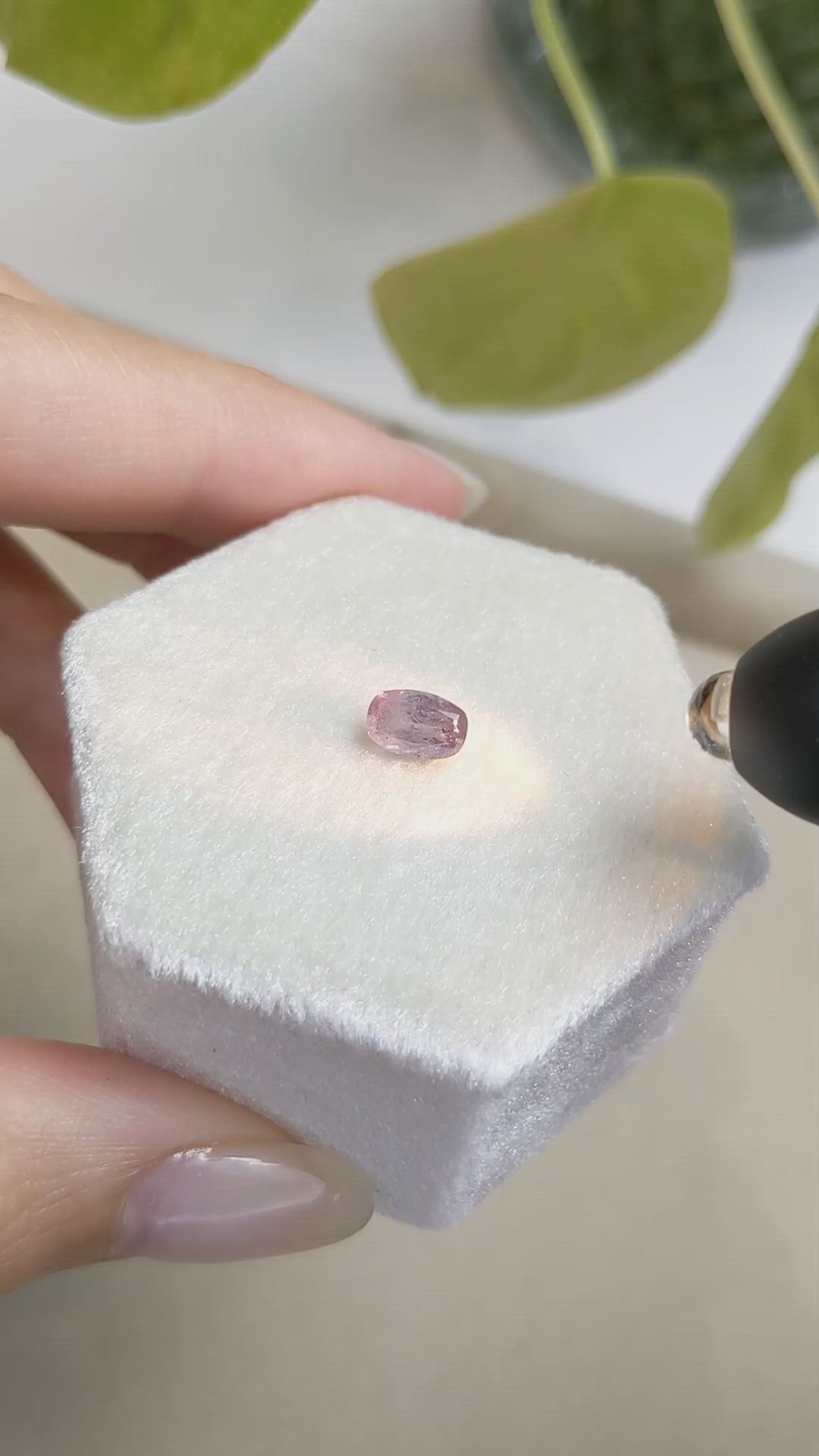 0.94 Ct. Alexandrite from Russia Size Video