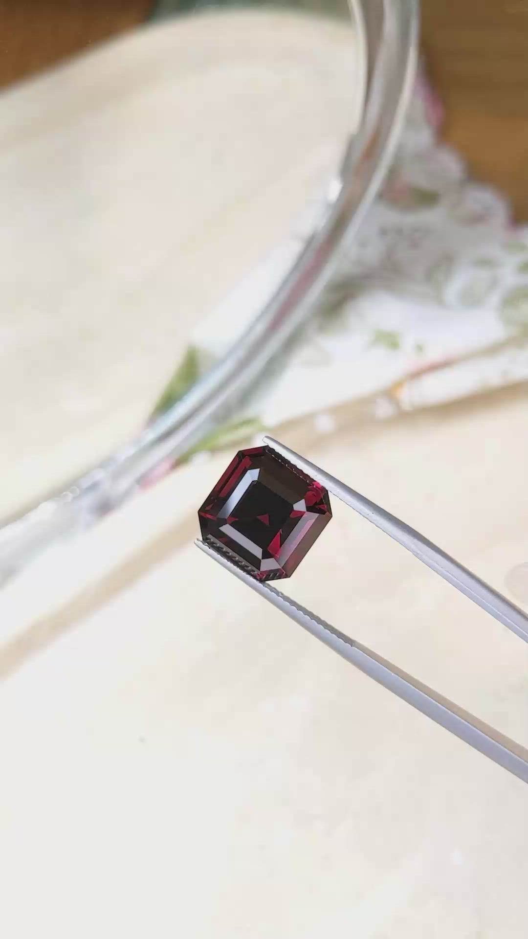 10.30 Ct. Spinel from Ceylon (Sri Lanka) Size Video