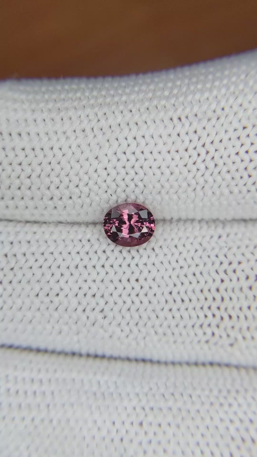 0.72 Ct. Spinel from Ceylon (Sri Lanka) Size Video