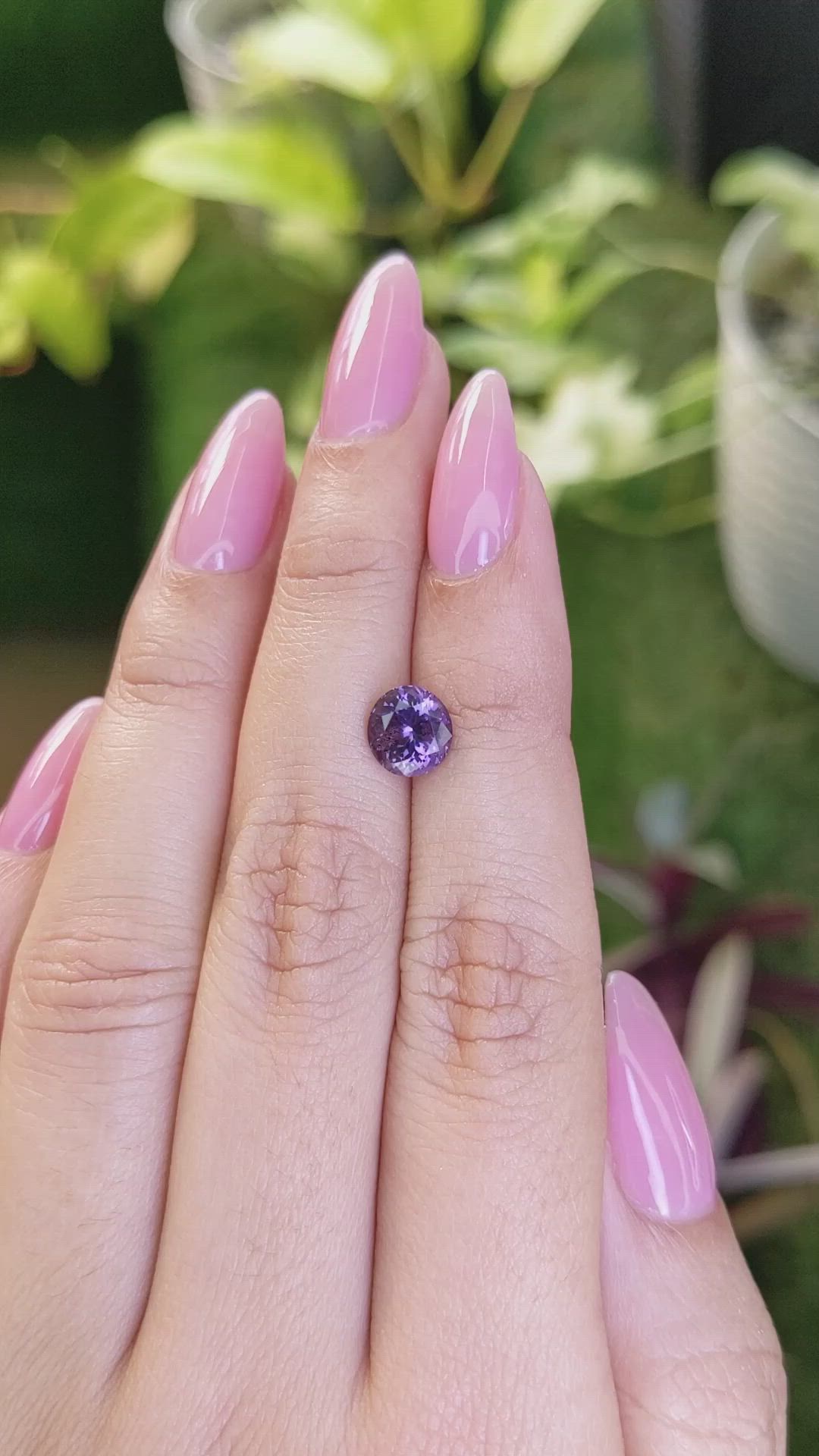 1.63 Ct. Spinel from Ceylon (Sri Lanka) Size Video