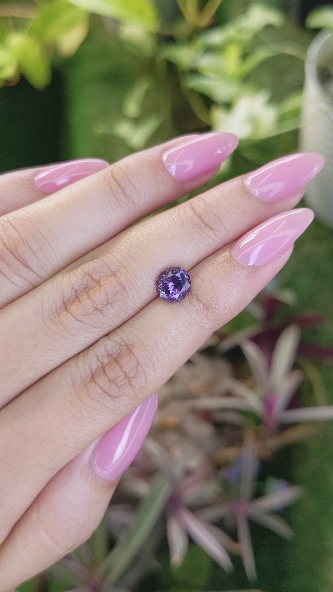 1.63 Ct. Spinel from Ceylon (Sri Lanka) Size Video