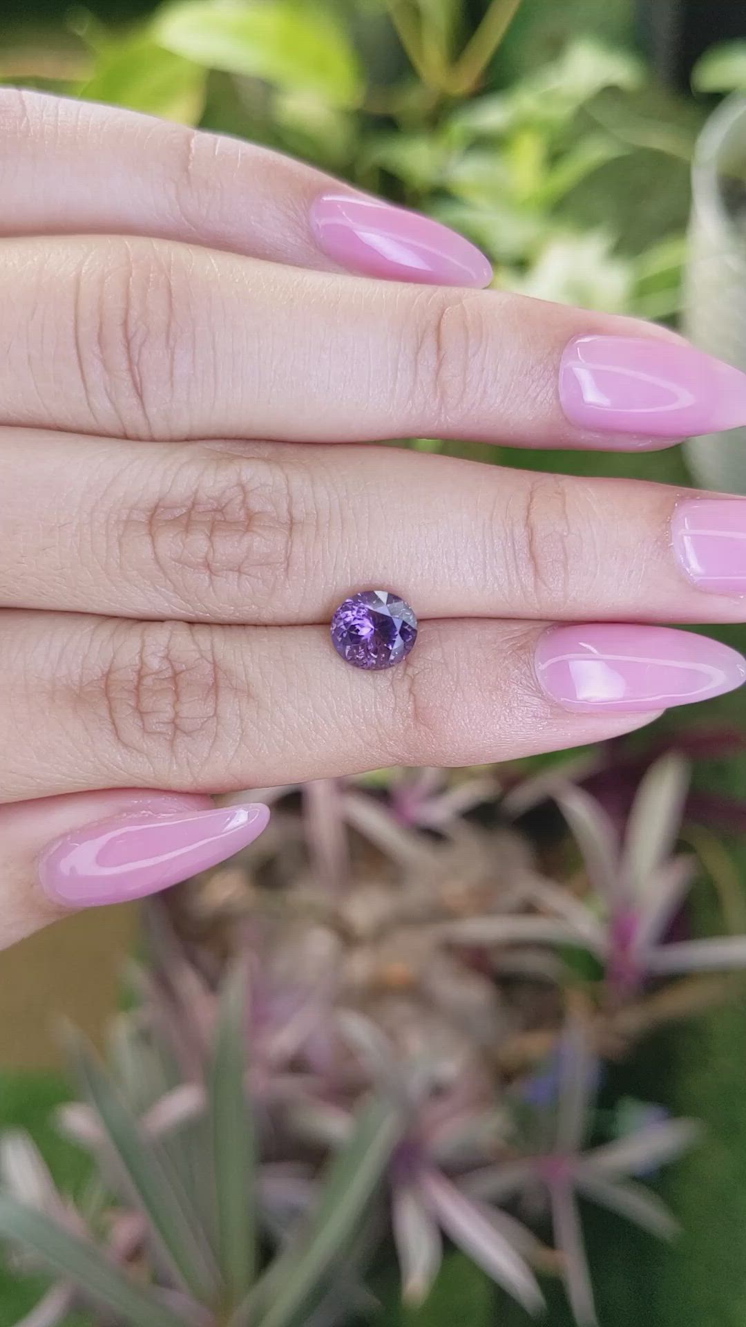 1.63 Ct. Spinel from Ceylon (Sri Lanka) Size Video
