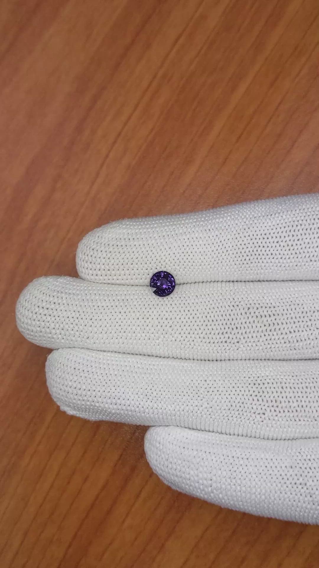 0.87 Ct. Spinel from Ceylon (Sri Lanka) Size Video