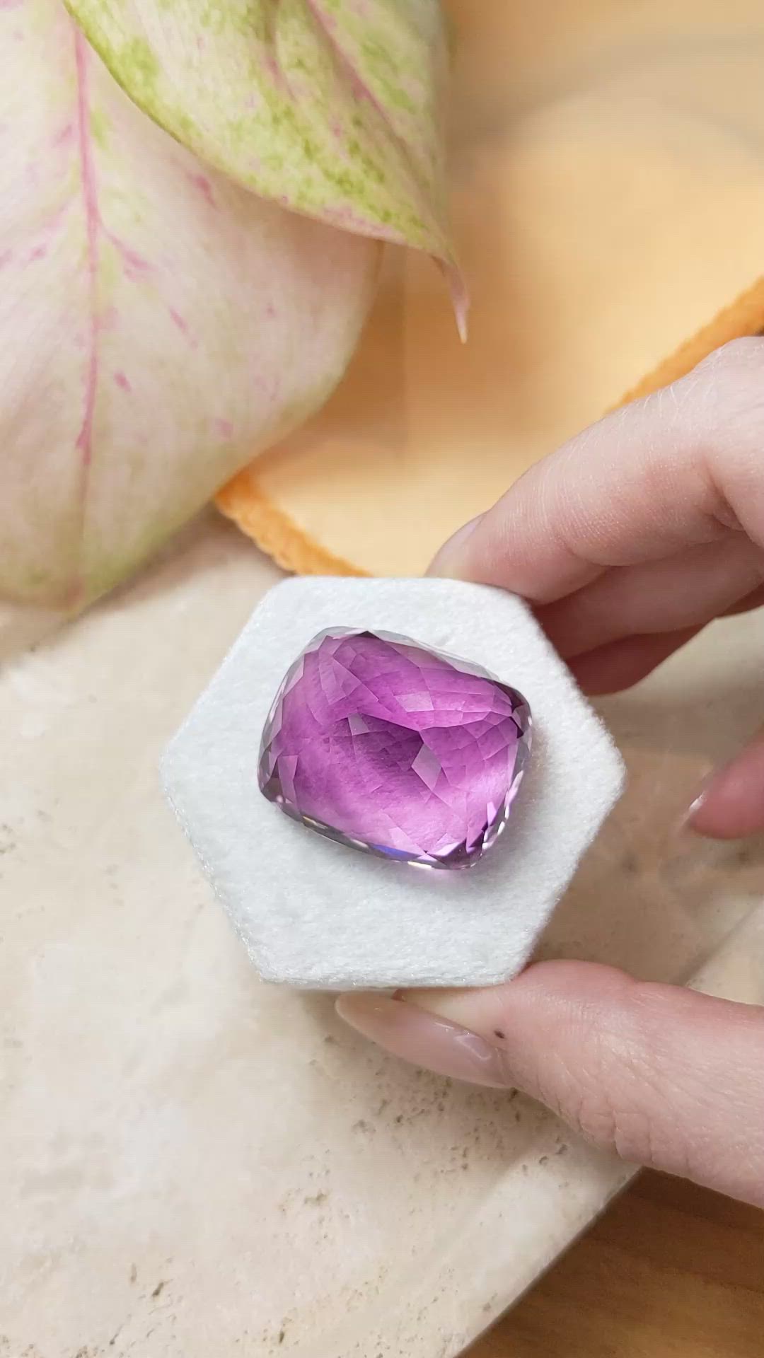 89.75 Ct. Kunzite from Afghanistan Size Video