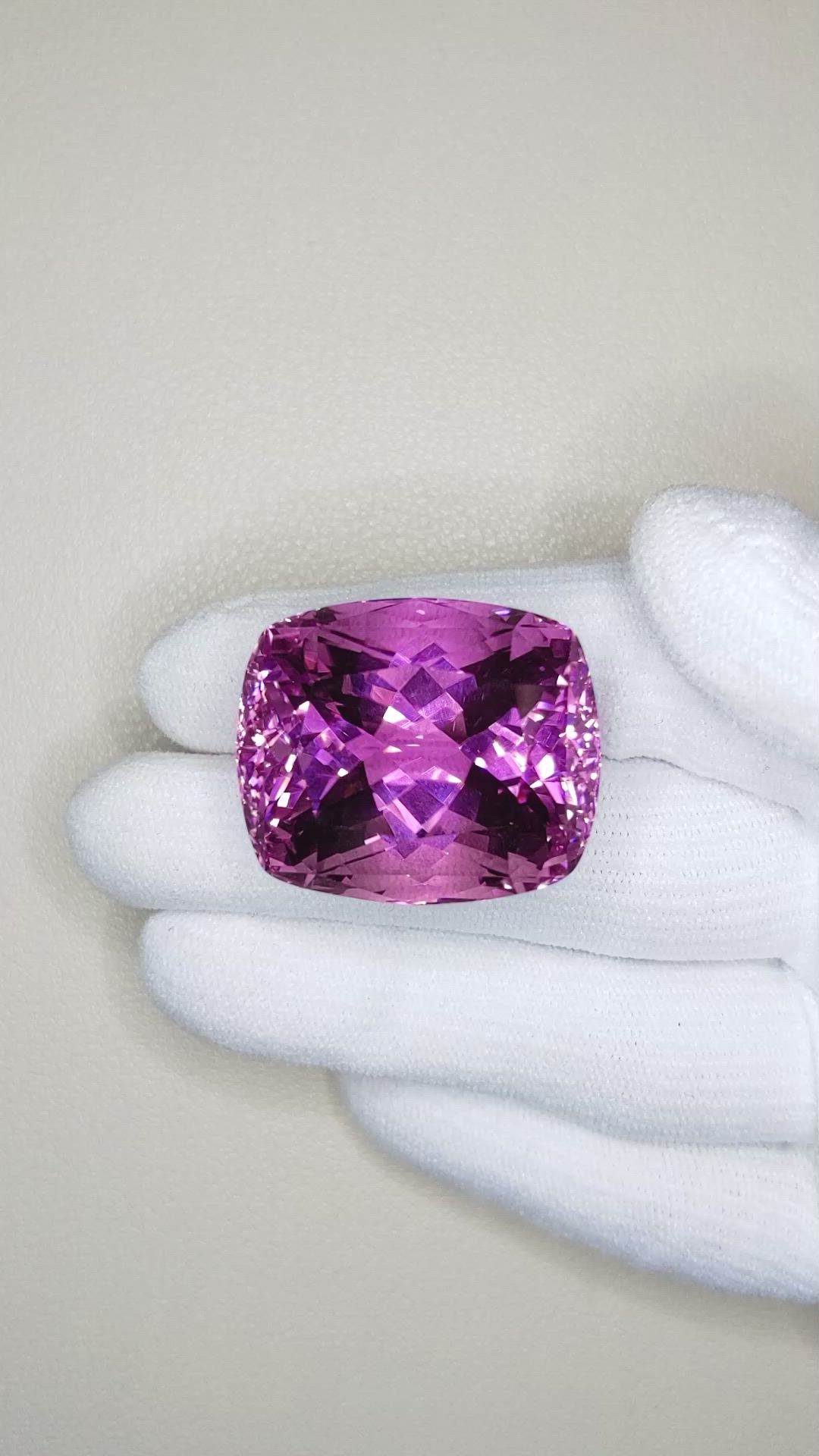 89.75 Ct. Kunzite from Afghanistan Size Video
