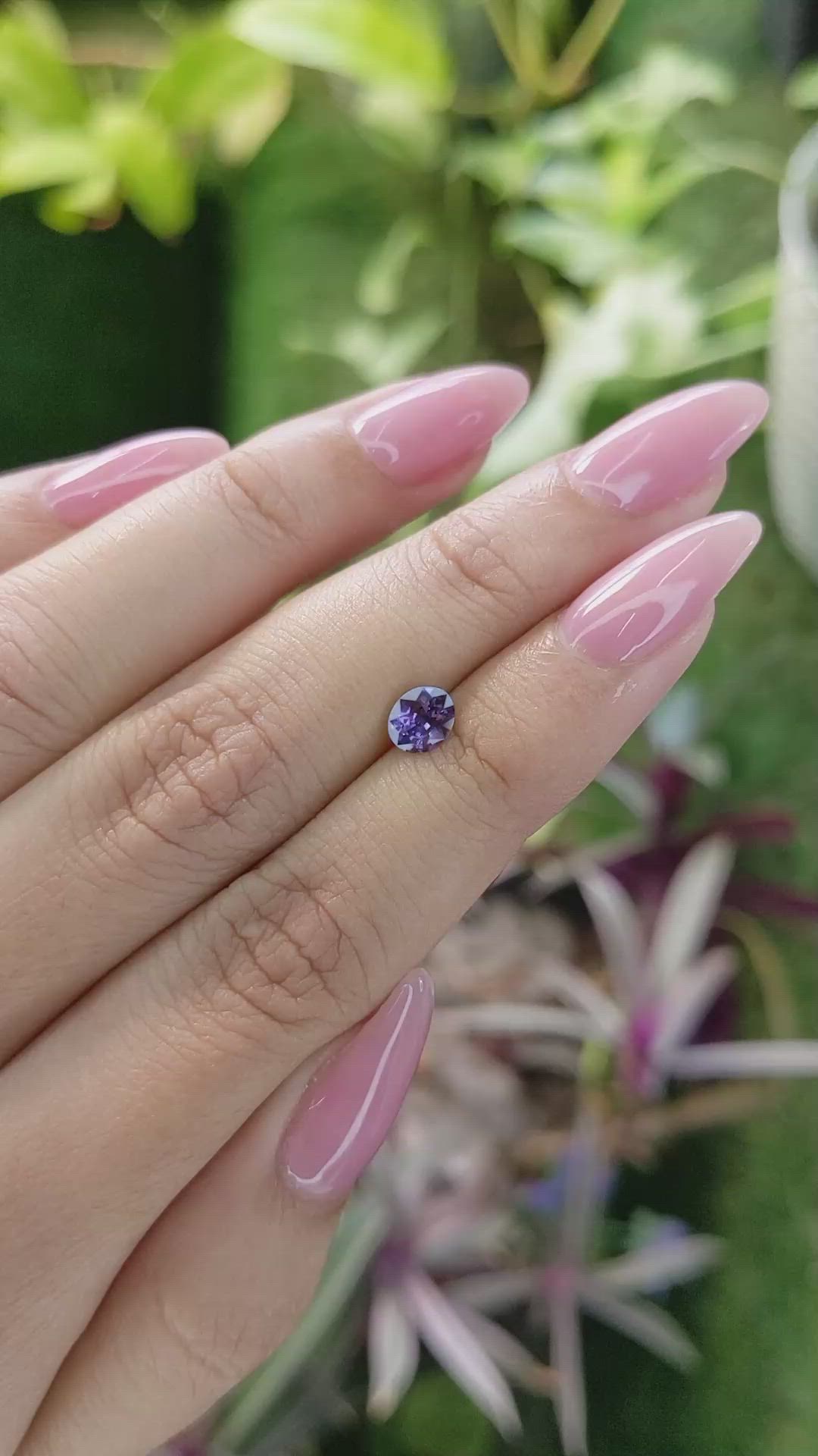 0.70 Ct. Spinel from Ceylon (Sri Lanka) Size Video
