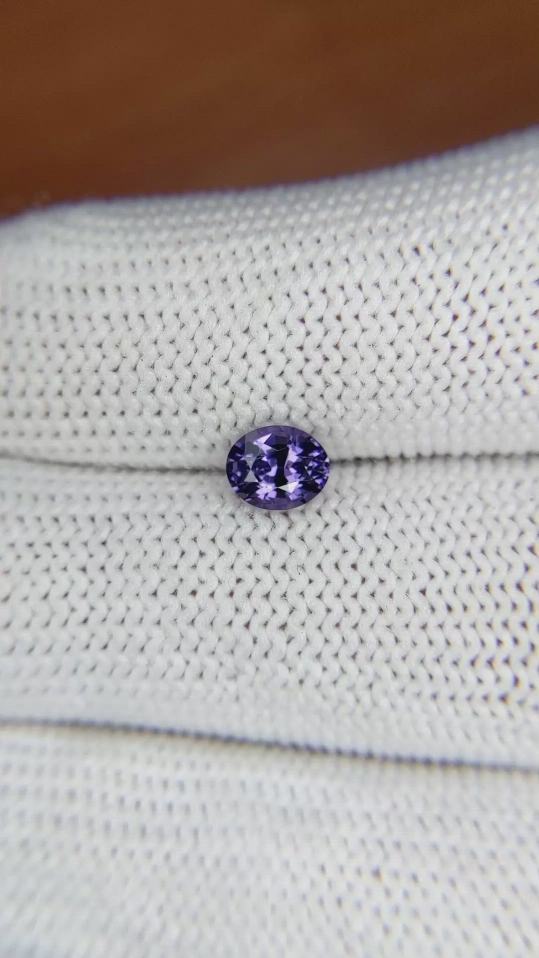 0.70 Ct. Spinel from Ceylon (Sri Lanka) Size Video