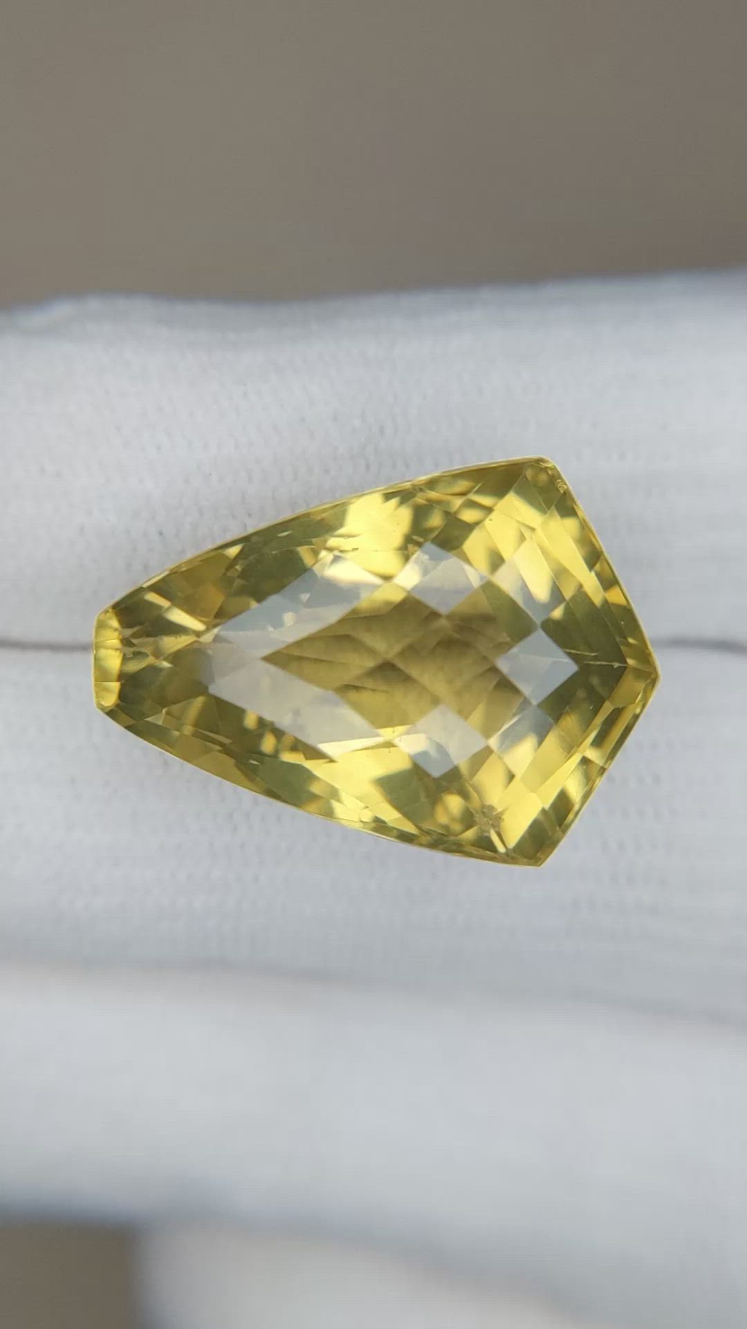 20.66 Ct. Quartz from Brazil Size Video