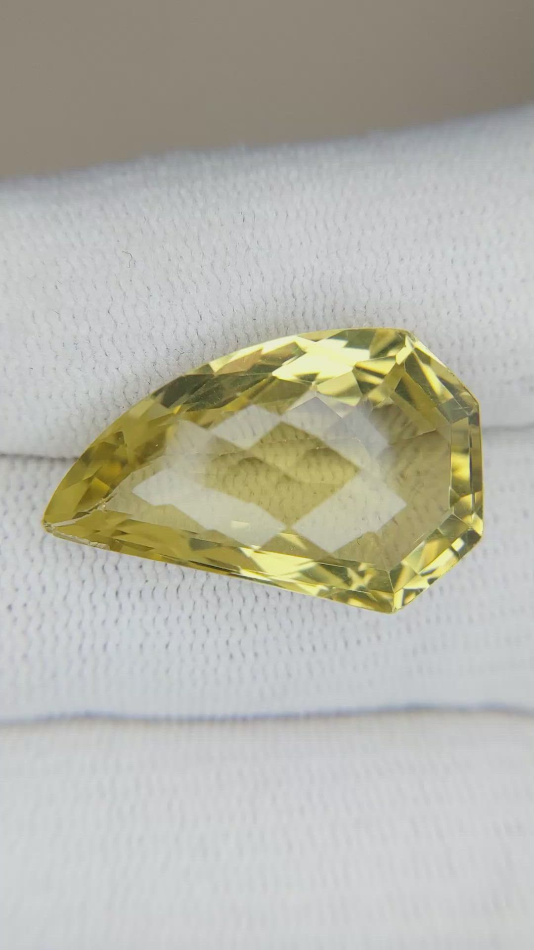 17.41 Ct. Quartz from Brazil Size Video