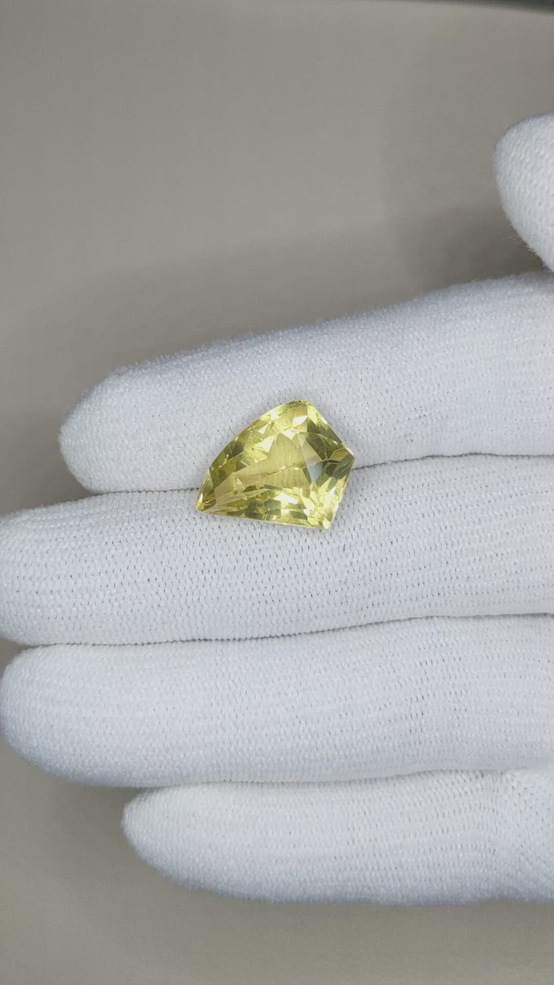 10.05 Ct. Quartz from Brazil Size Video