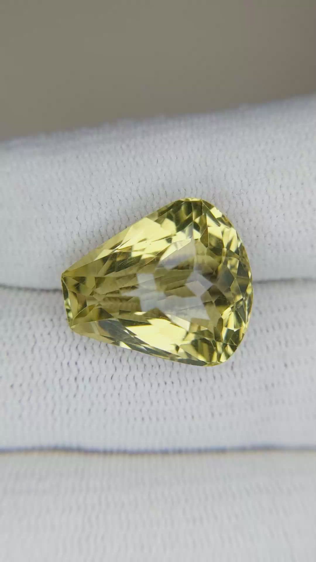 13.13 Ct. Quartz from Brazil Size Video