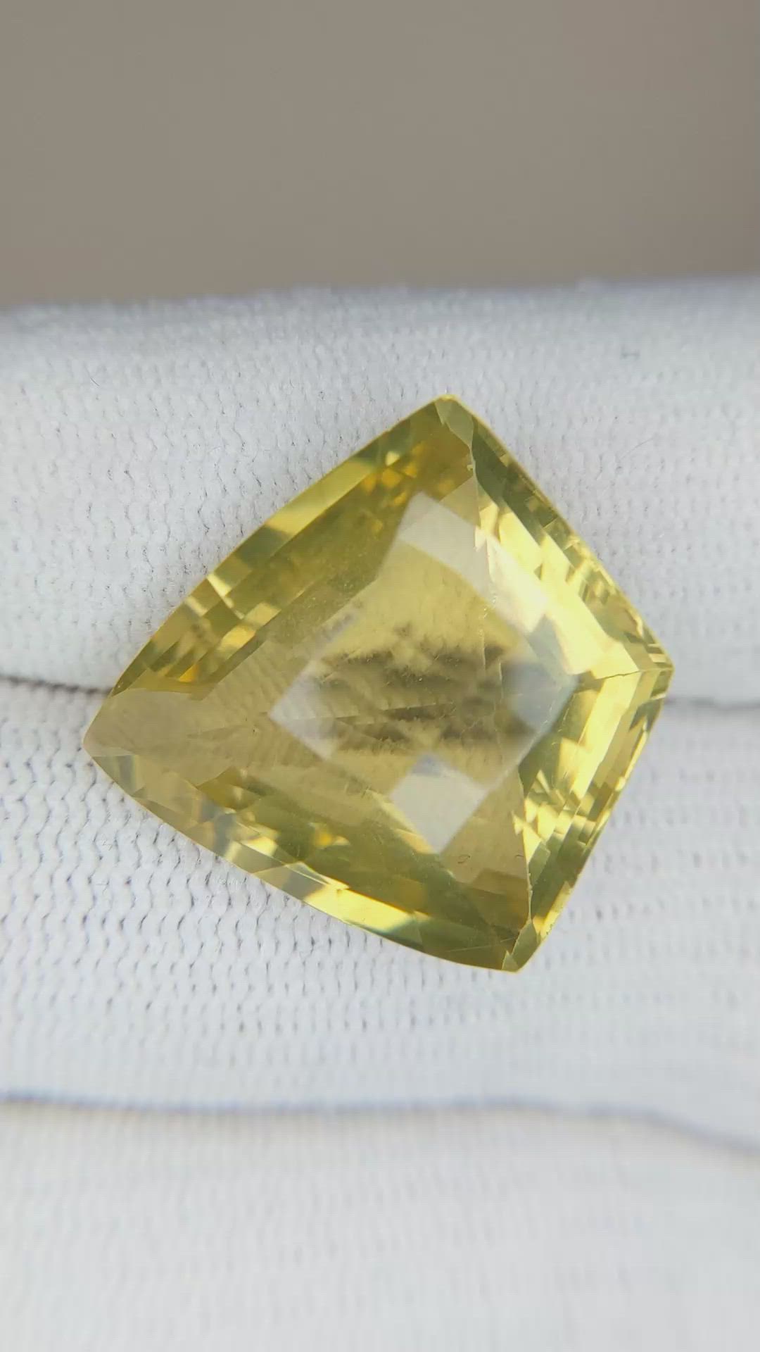 19.98 Ct. Quartz from Brazil Size Video