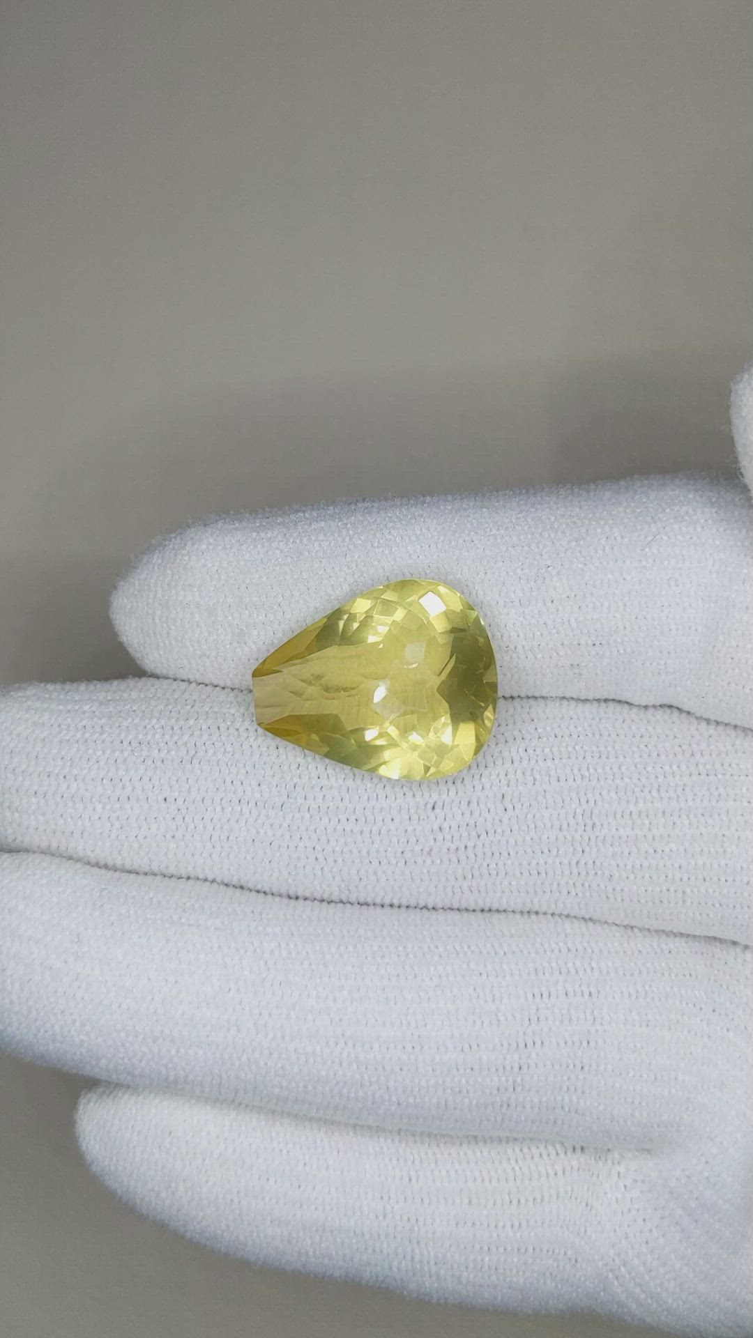 12.73 Ct. Quartz from Brazil Size Video