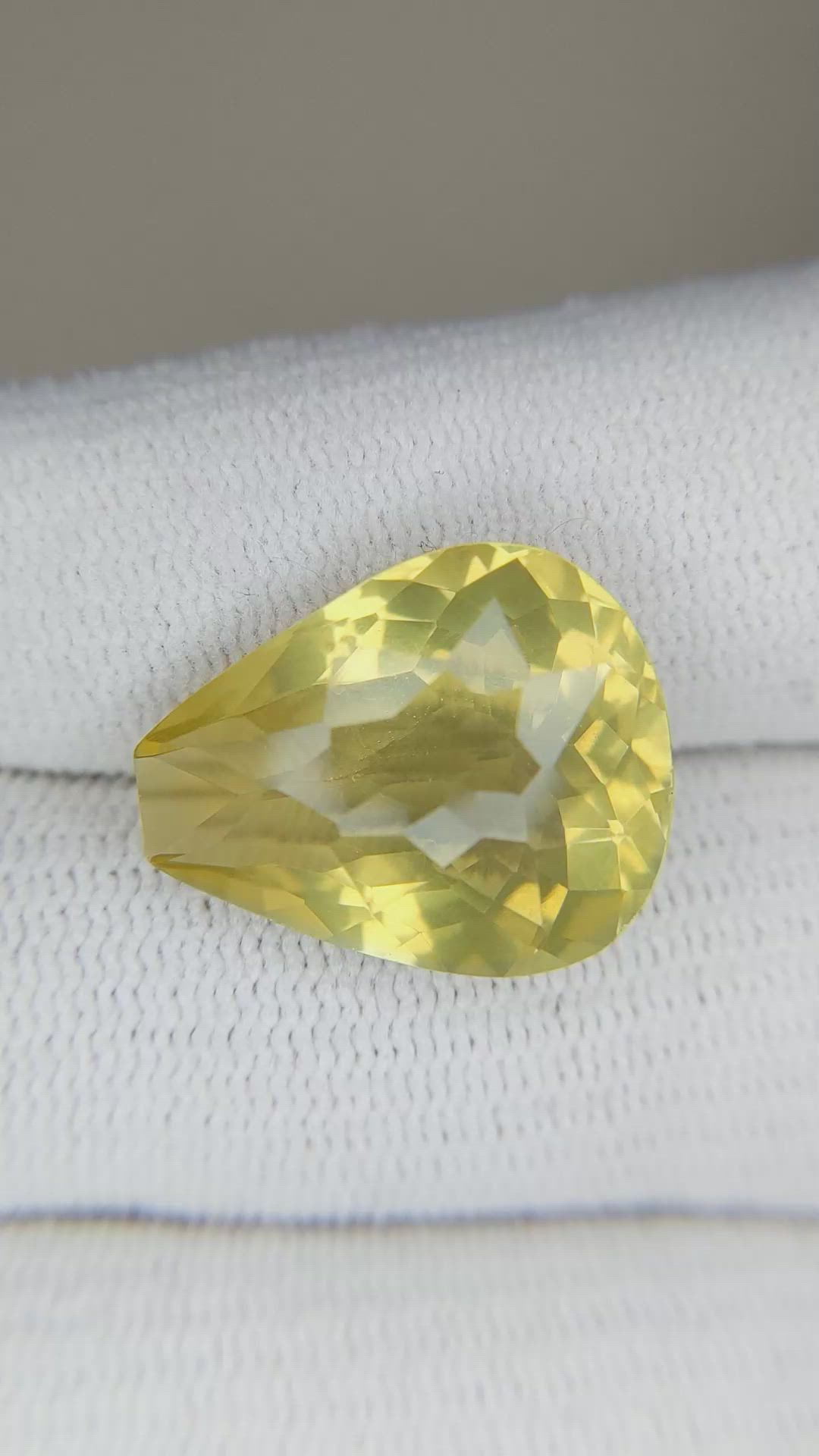 12.73 Ct. Quartz from Brazil Size Video