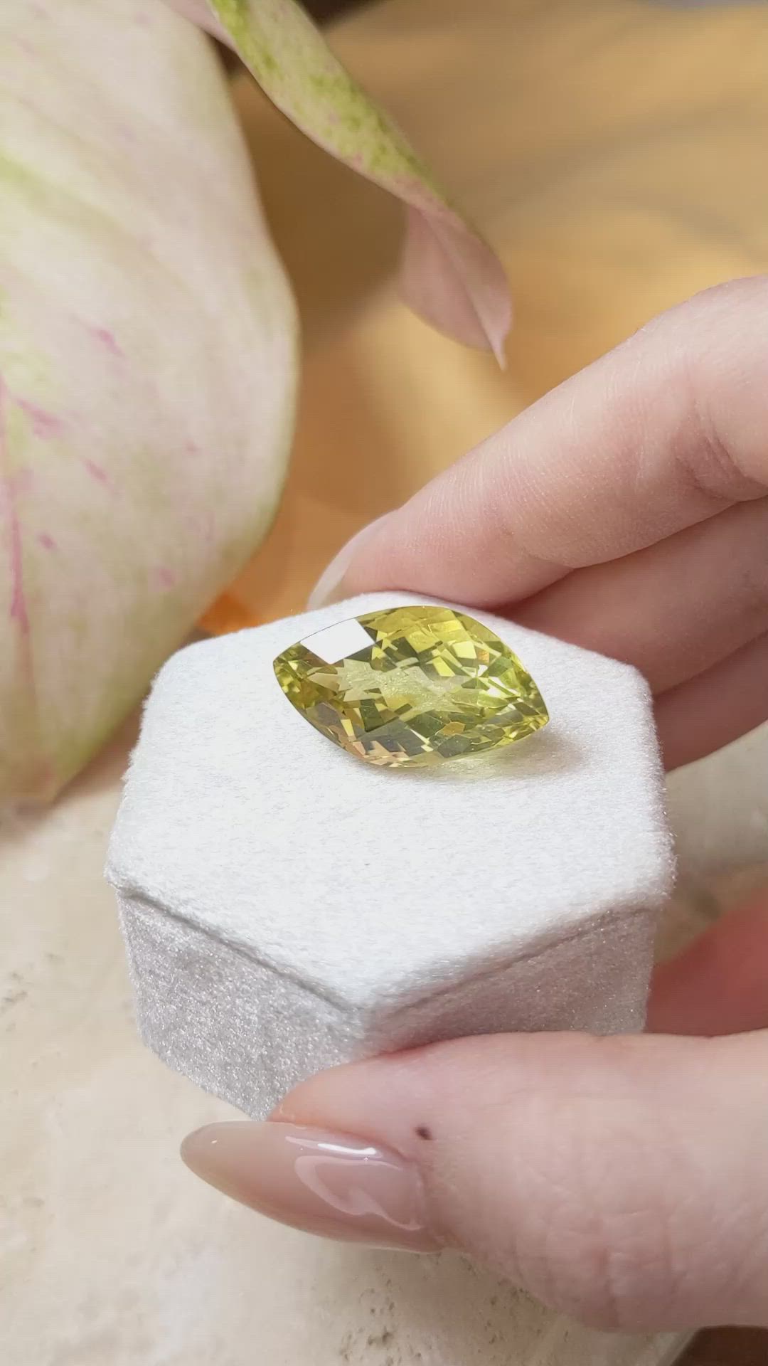 17.58 Ct. Quartz from Brazil Size Video
