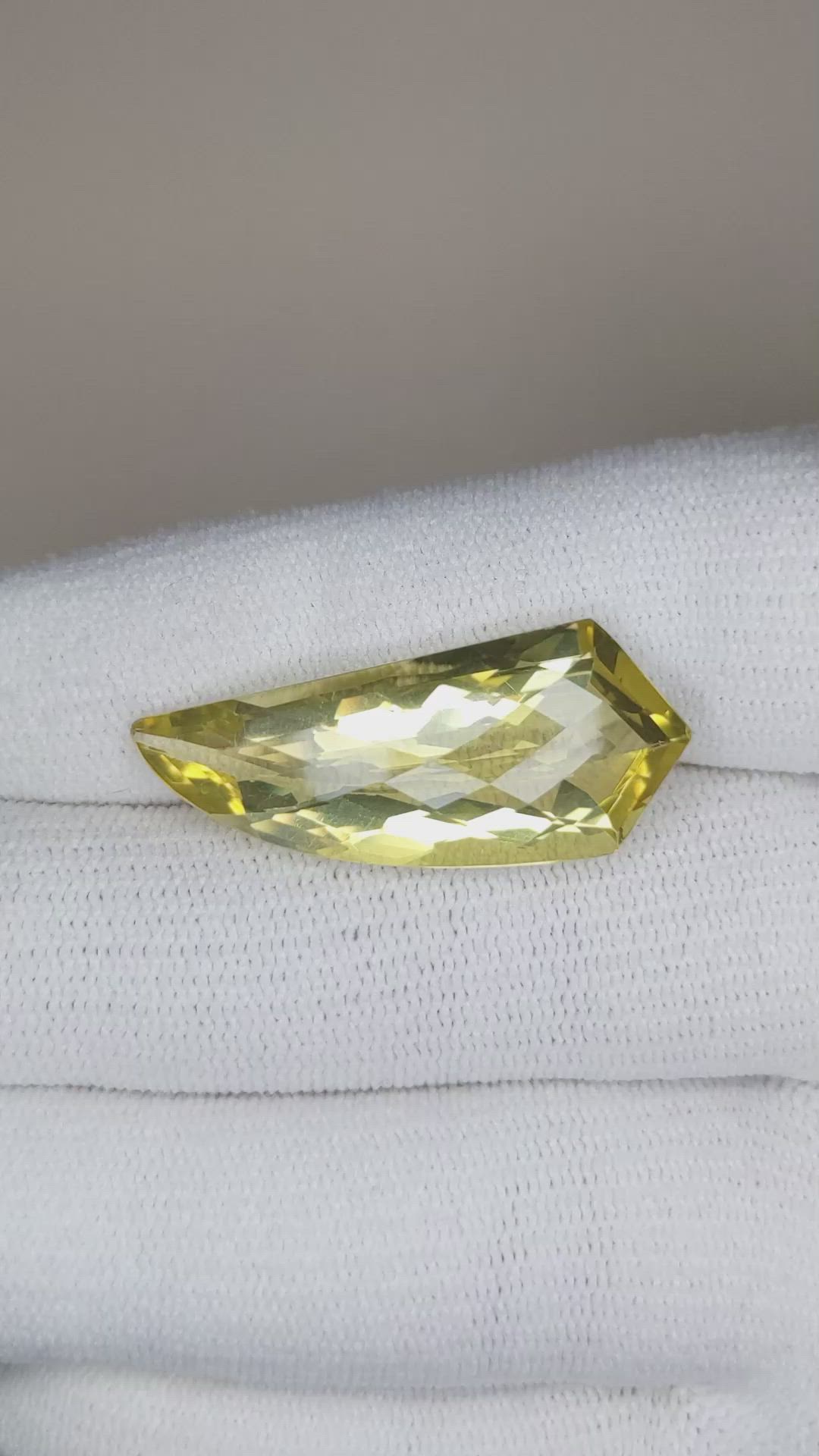 16.28 Ct. Quartz from Brazil Size Video