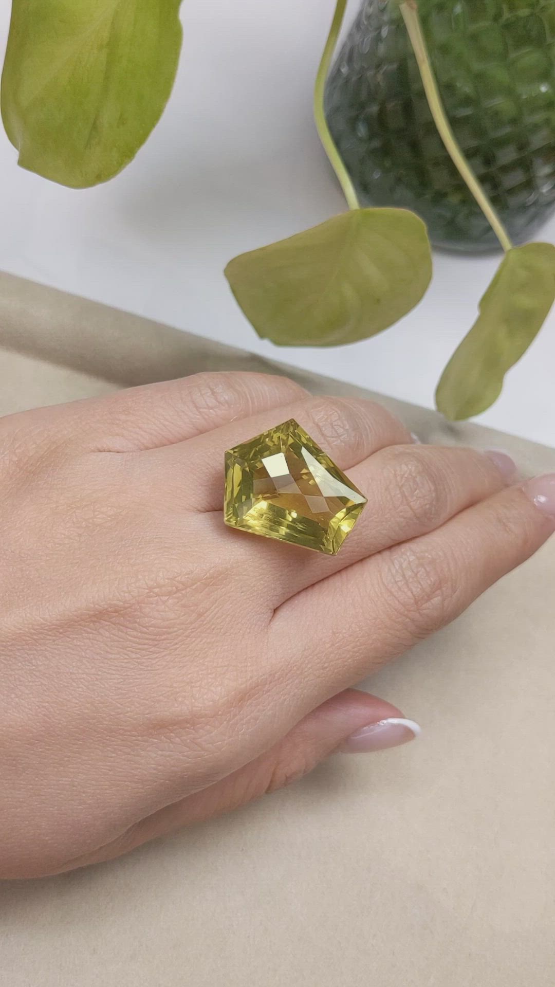 33.48 Ct. Lemon Quartz from Brazil Size Video