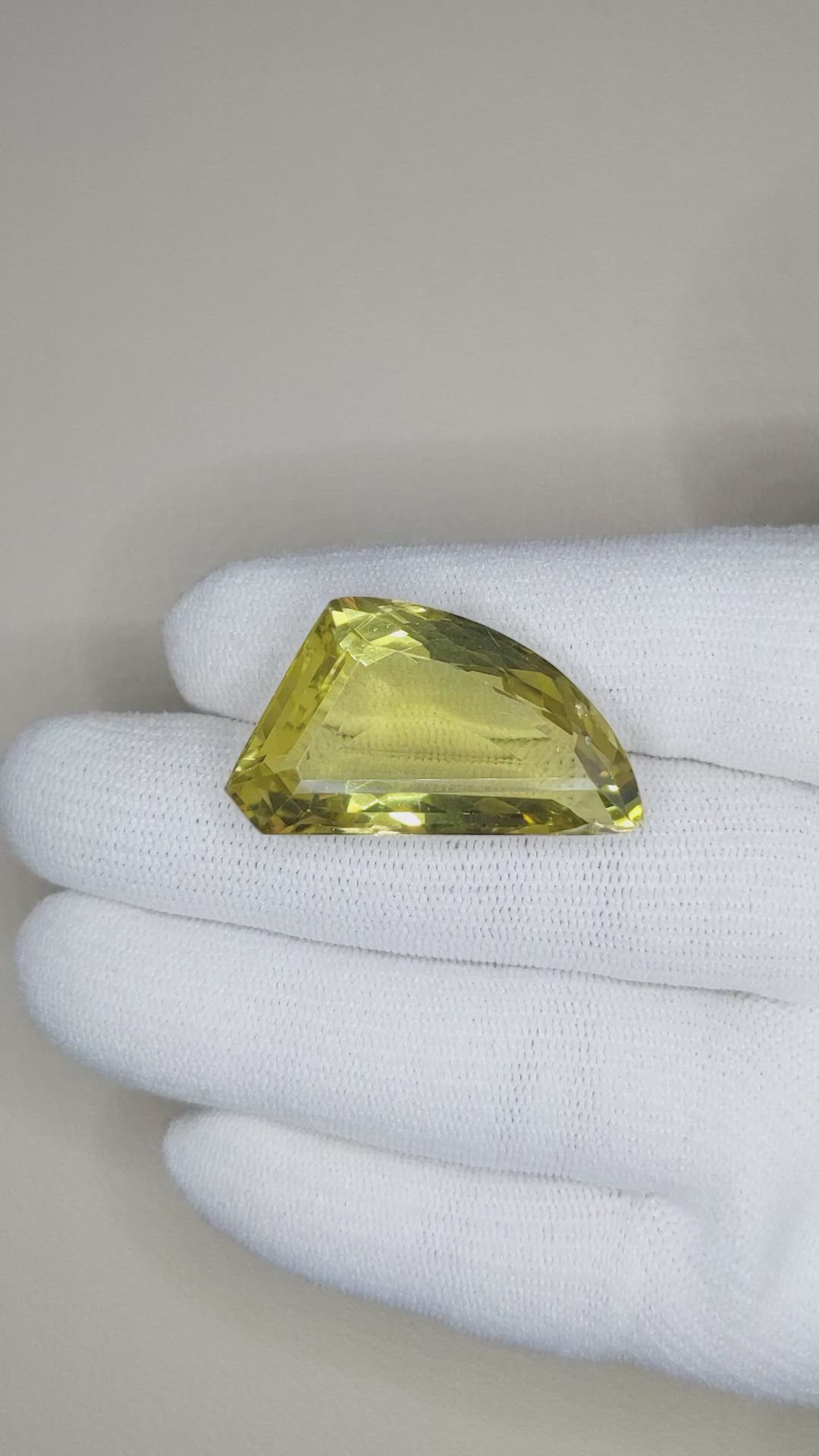 37.58 Ct. Quartz from Brazil Size Video