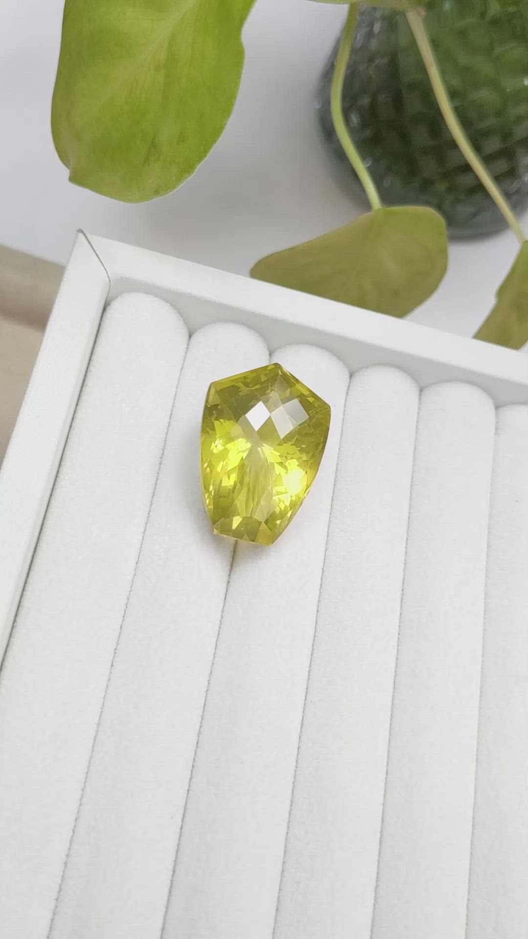 50.40 Ct. Quartz from Brazil Size Video