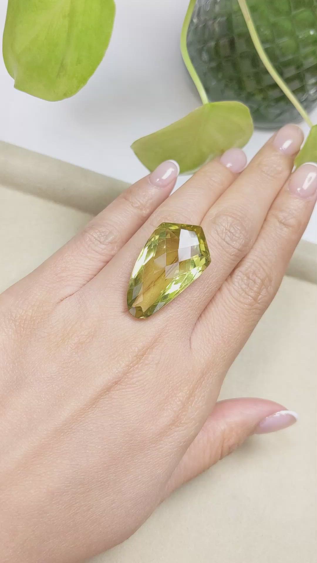 33.83 Ct. Quartz from Brazil Size Video