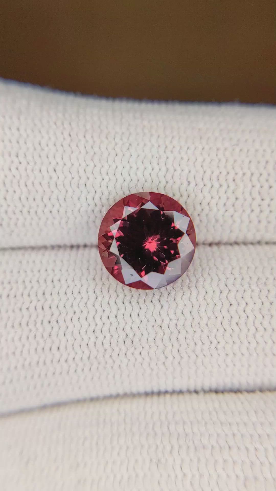 4.09 Ct. Garnet from Ceylon (Sri Lanka) Size Video