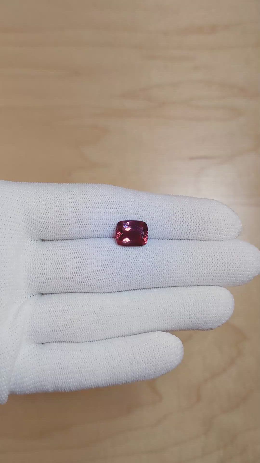 4.41 Ct. Garnet from Ceylon (Sri Lanka) Size Video