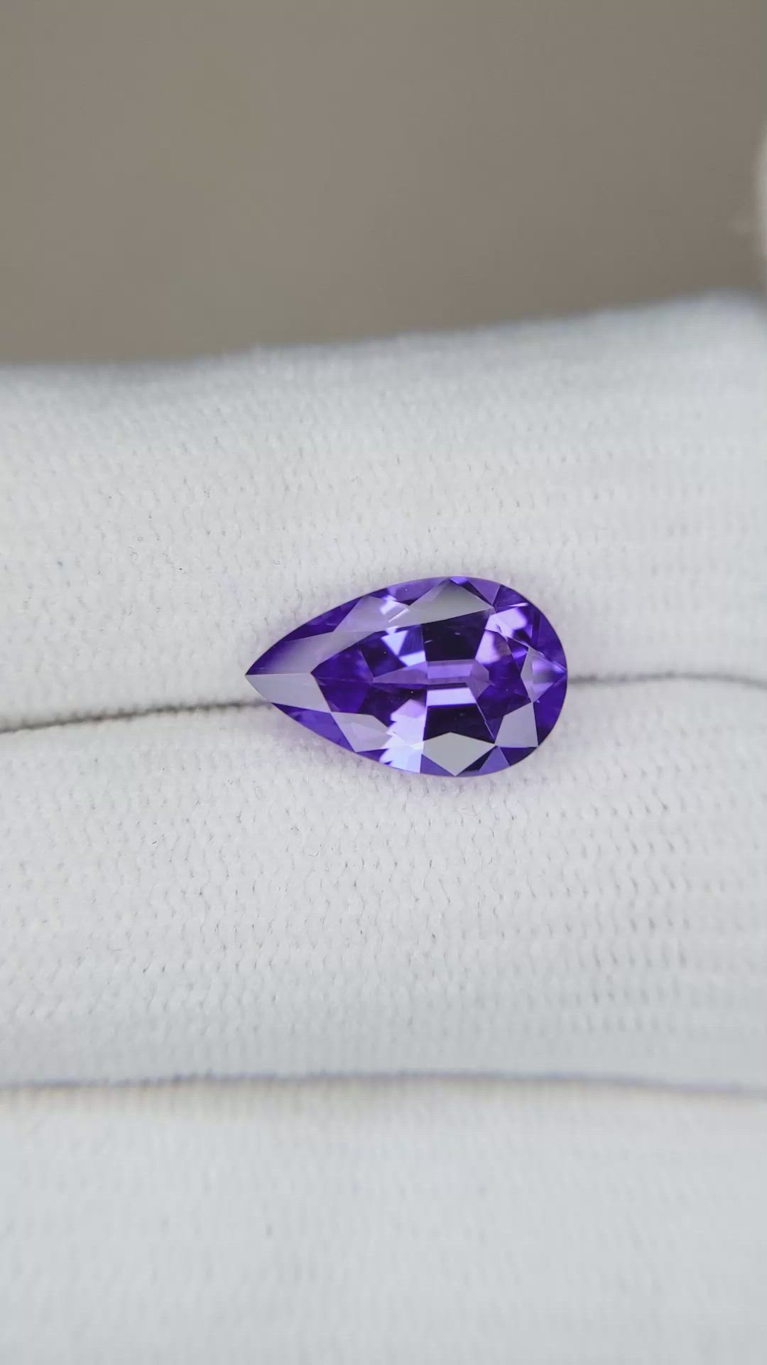 2.80 Ct. Tanzanite from Tanzania Size Video