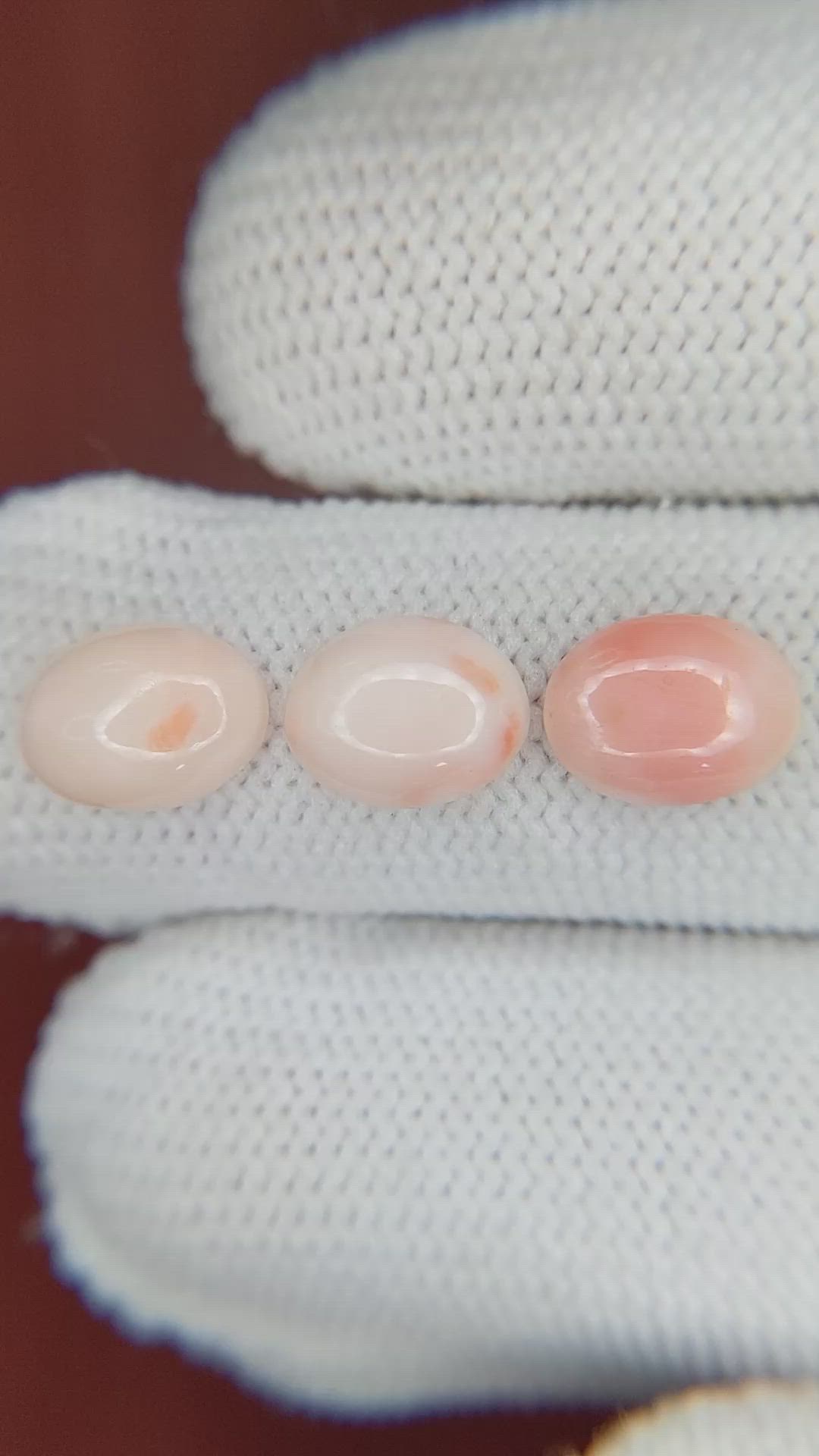 25.22 Ct. Cabochon Coral from Italy Size Video