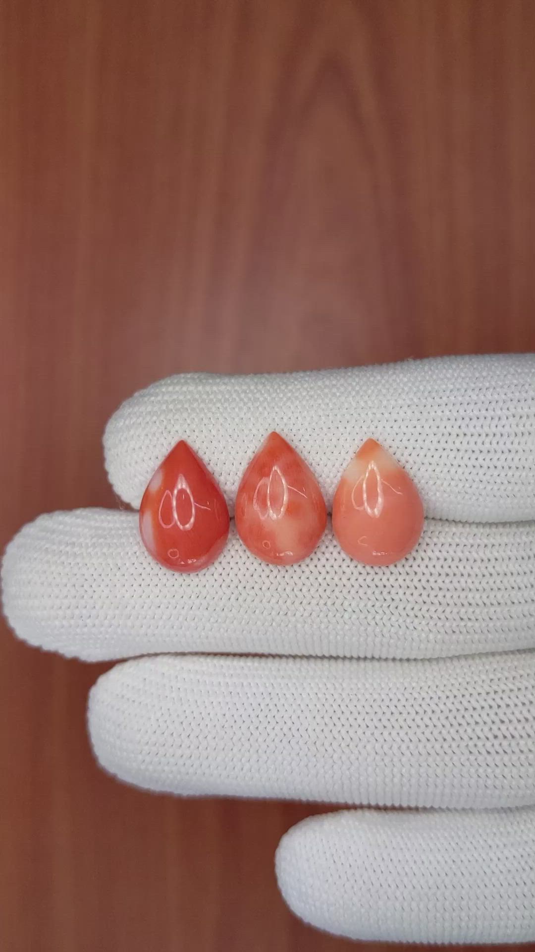 35.29 Ct. Cabochon Coral from Italy Size Video