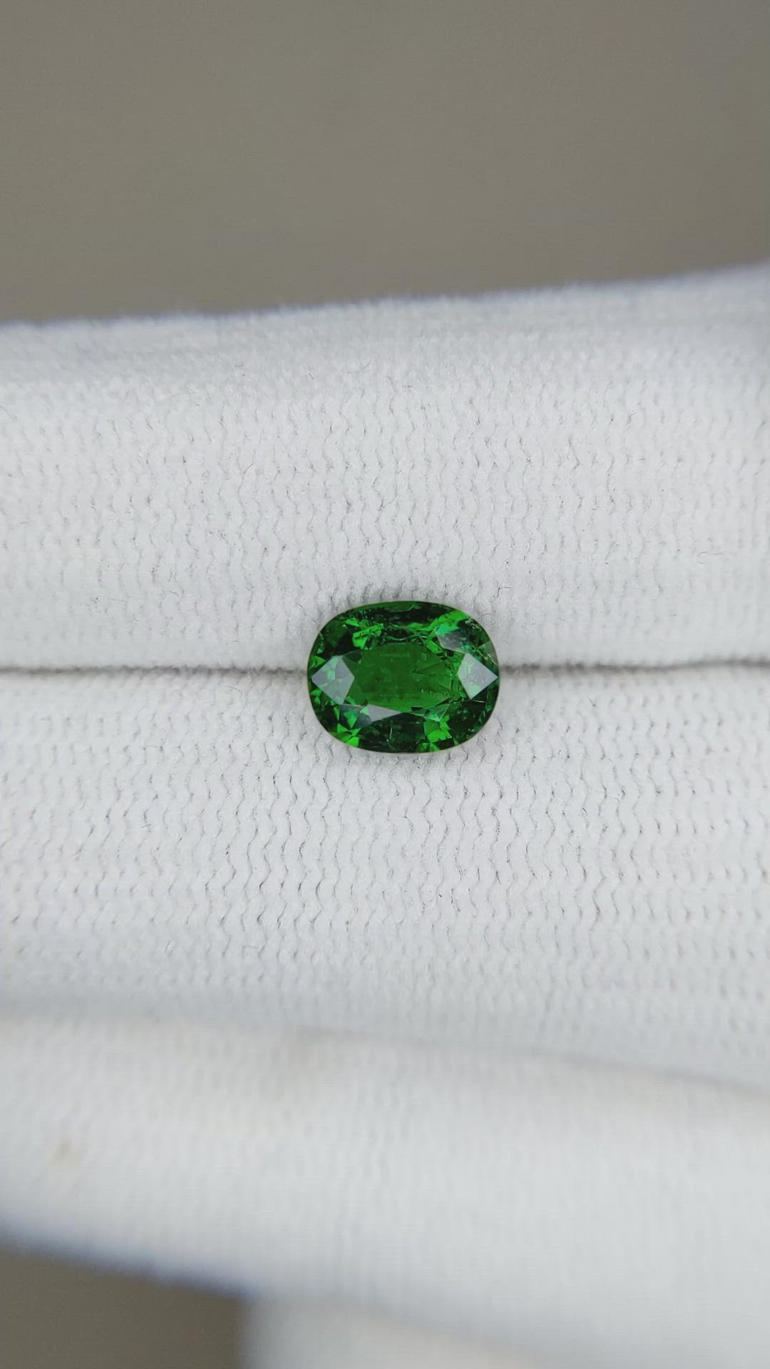 1.22 Ct. Tsavorite Garnet from Tanzania Size Video