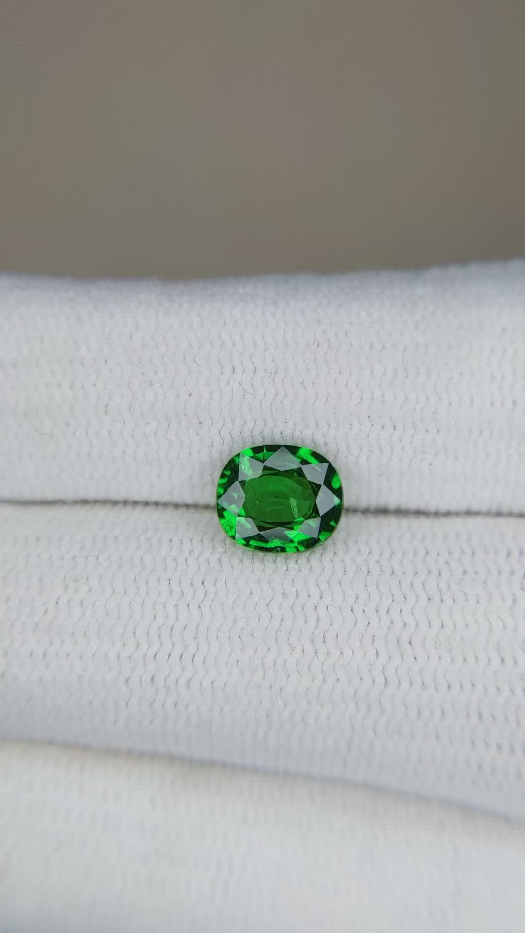 1.27 Ct. Tsavorite Garnet from Tanzania Size Video