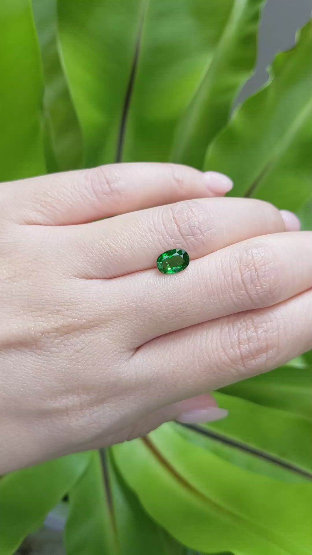 1.15 Ct. Tsavorite Garnet from Tanzania Size Video