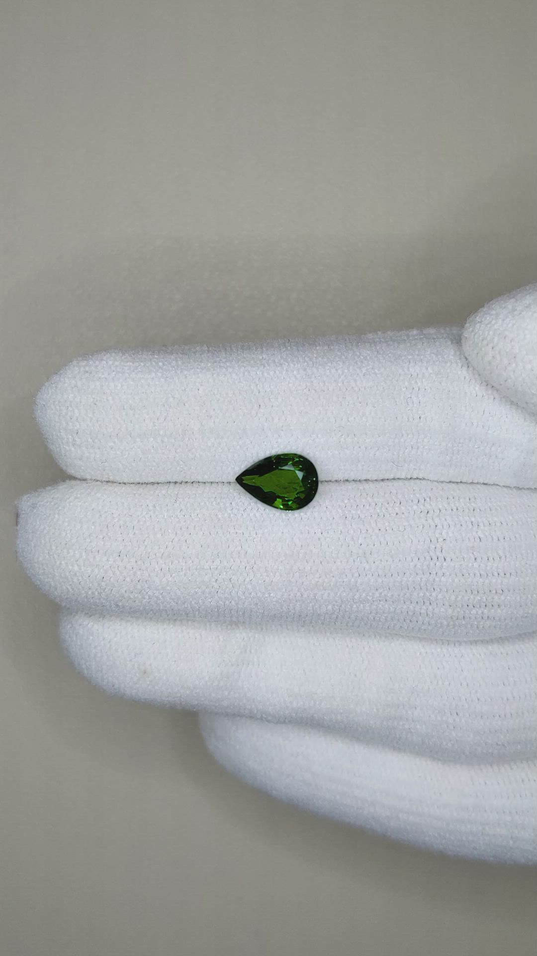 1.16 Ct. Tsavorite Garnet from Tanzania Size Video