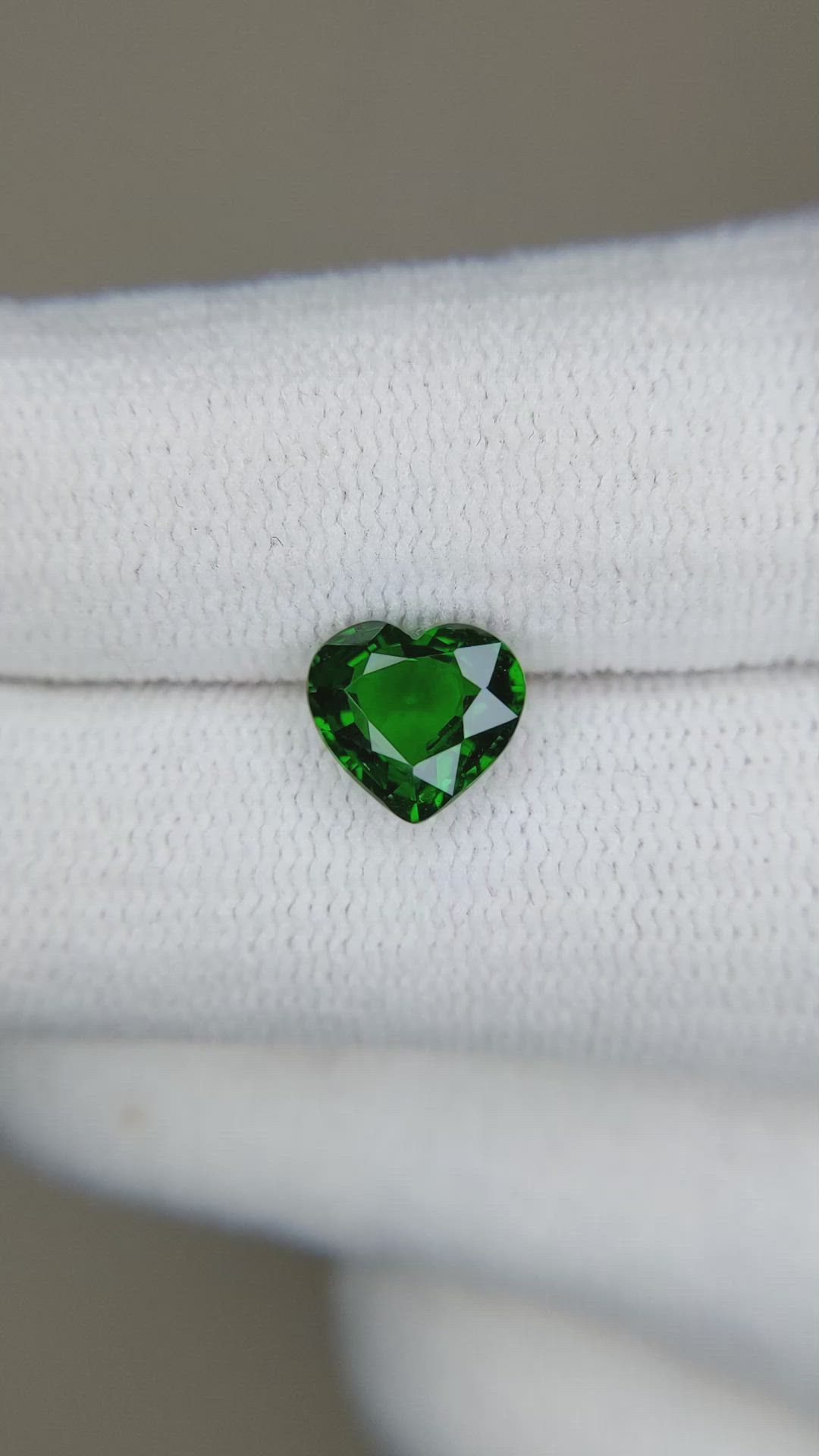 1.52 Ct. Tsavorite Garnet from Tanzania Size Video