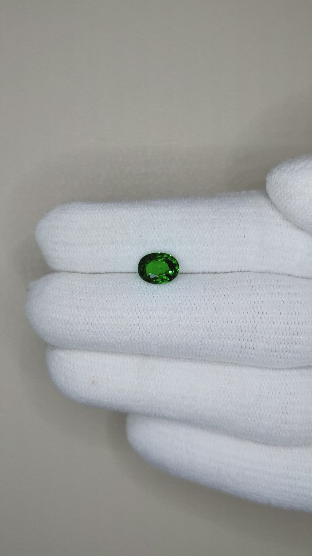 1.27 Ct. Tsavorite Garnet from Tanzania Size Video