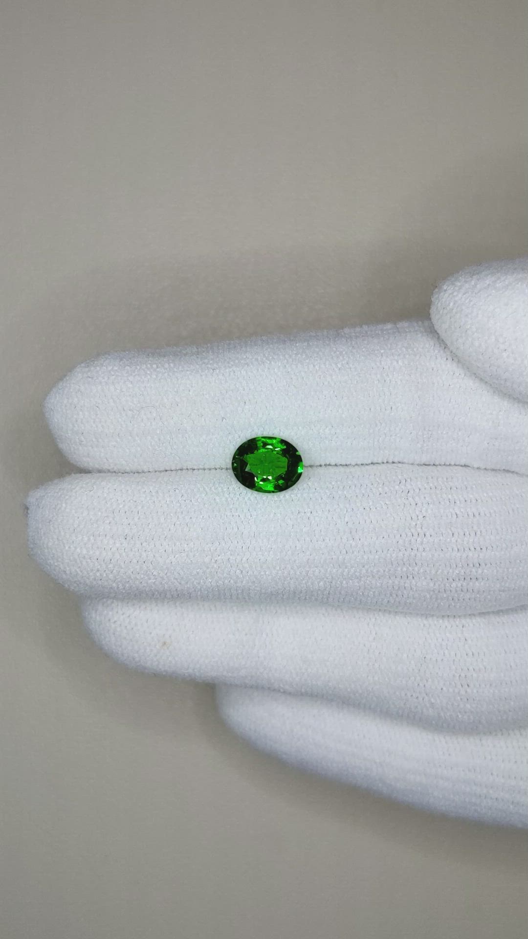 1.24 Ct. Tsavorite Garnet from Tanzania Size Video