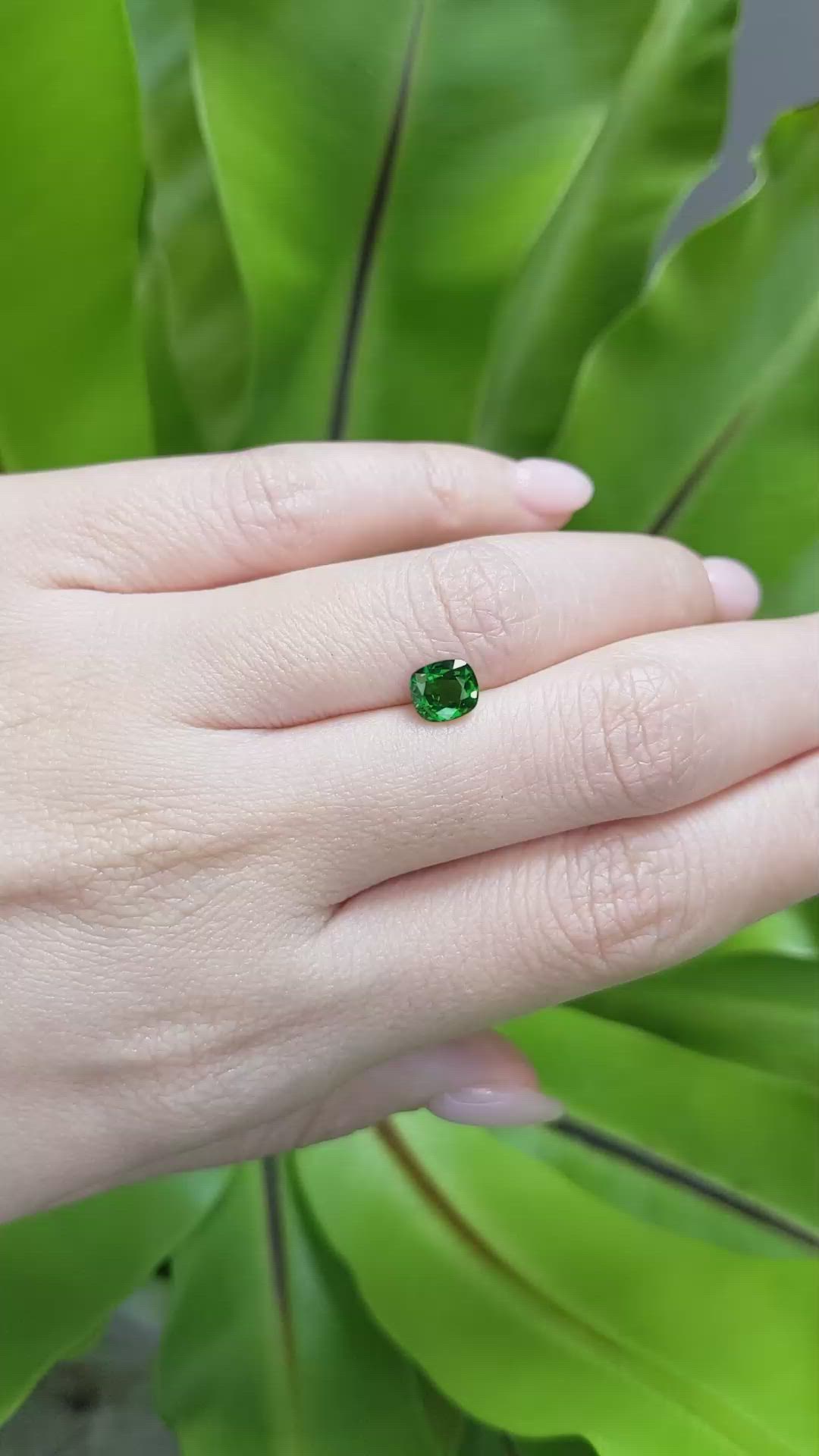 1.12 Ct. Tsavorite Garnet from Tanzania Size Video
