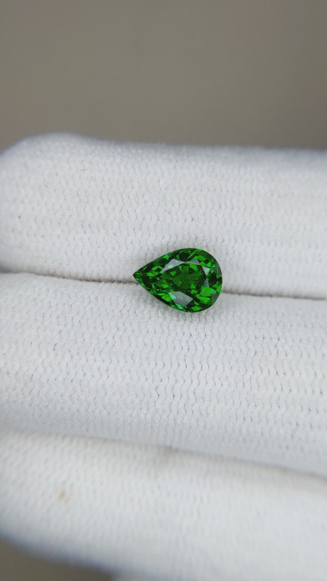 1.33 Ct. Tsavorite Garnet from Tanzania Size Video
