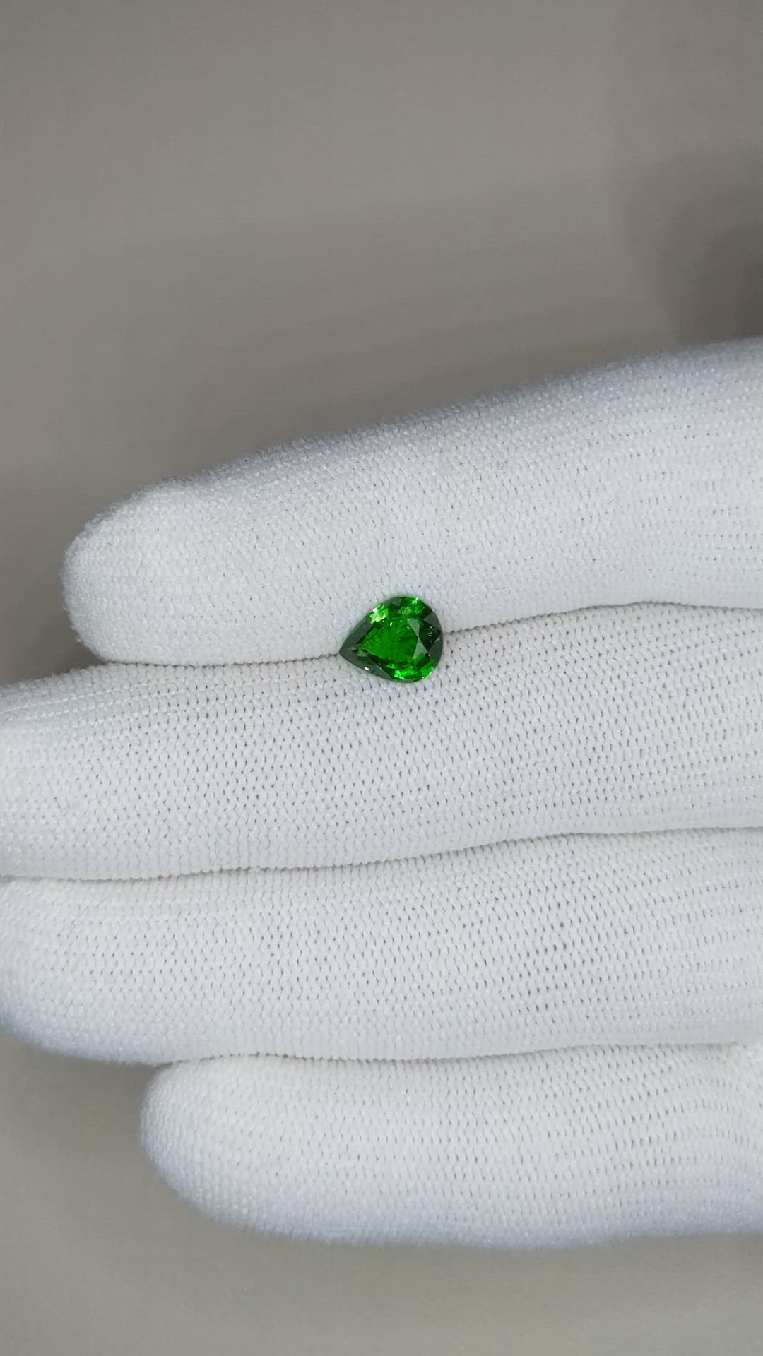 1.29 Ct. Tsavorite Garnet from Tanzania Size Video