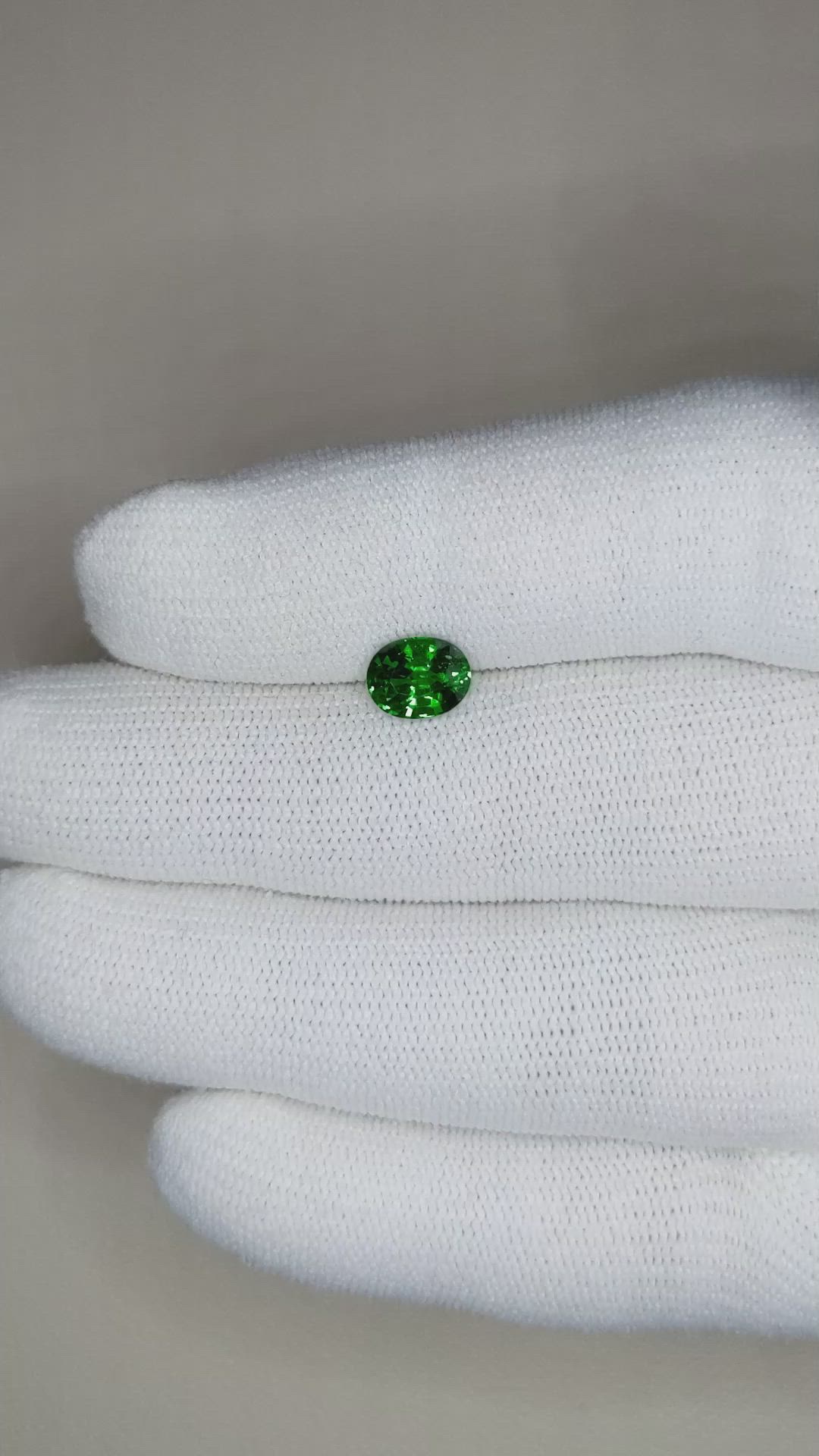 1.24 Ct. Tsavorite Garnet from Tanzania Size Video