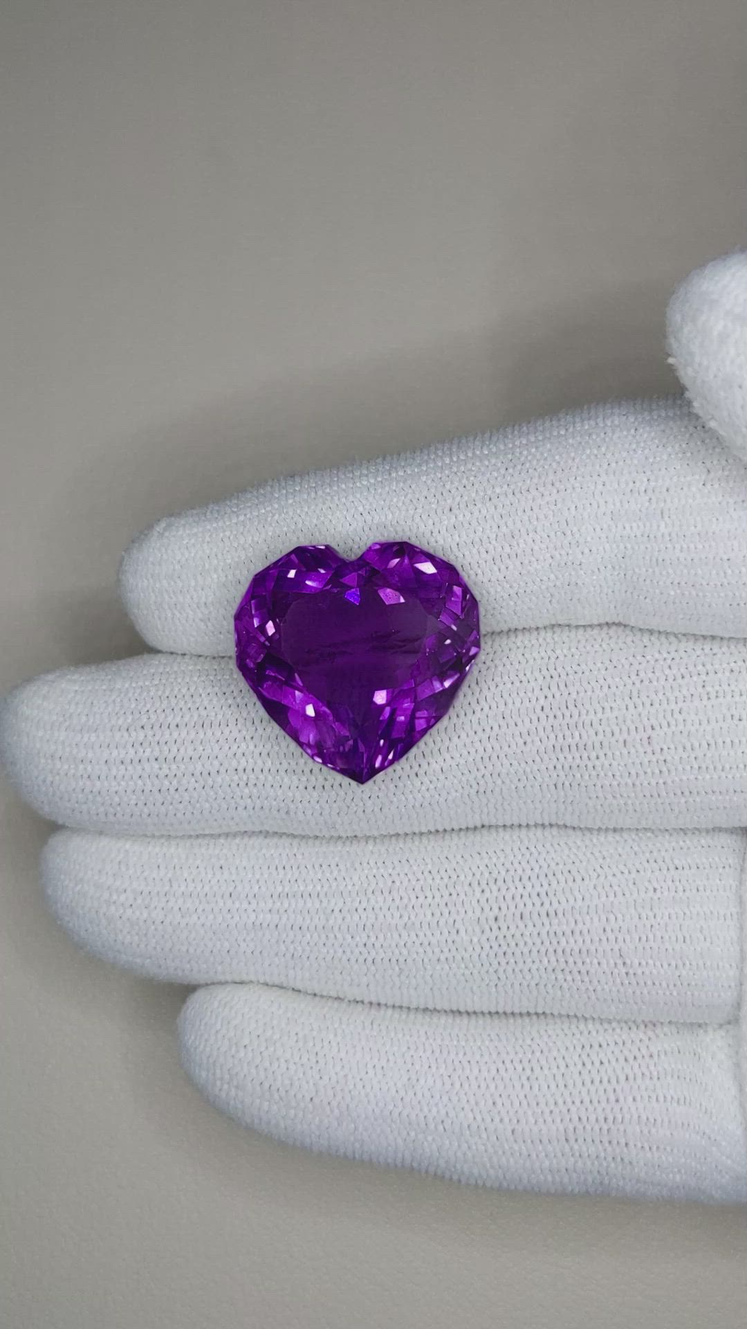 25.79 Ct. Amethyst from Bolivia Size Video