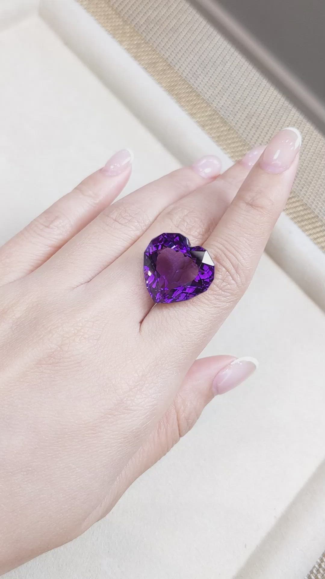 25.79 Ct. Amethyst from Bolivia Size Video