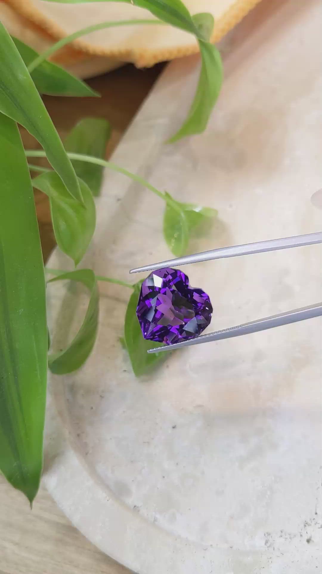15.11 Ct. Amethyst from Bolivia Size Video